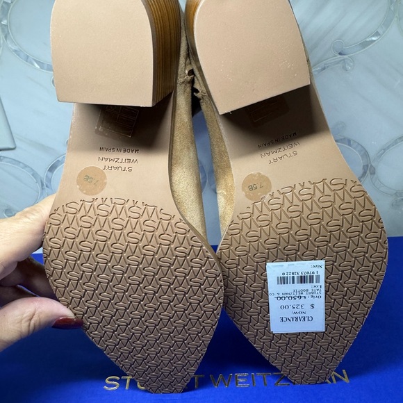 🌺 Stuart Weitzman - Suede Booties - Picture 7 of 10